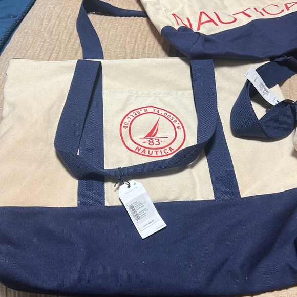 3 Piece Nautica Travel Bags - Picture 5 of 6